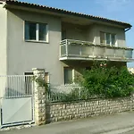 Apartment For Holidays In Pula